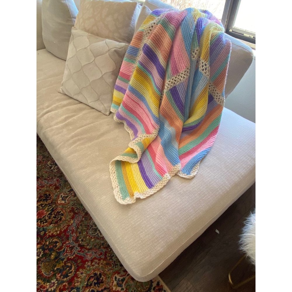 Handmade Crochet Afghan 64”x56” tight weave rainbow colors blanket throw 5x4.5 - Picture 8 of 14